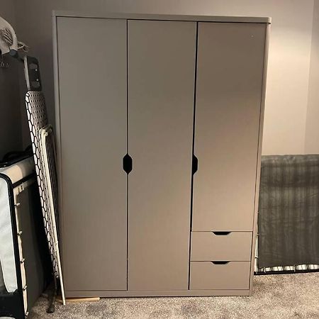 Spacious, Bright Twin Studio Apartment London Luaran gambar